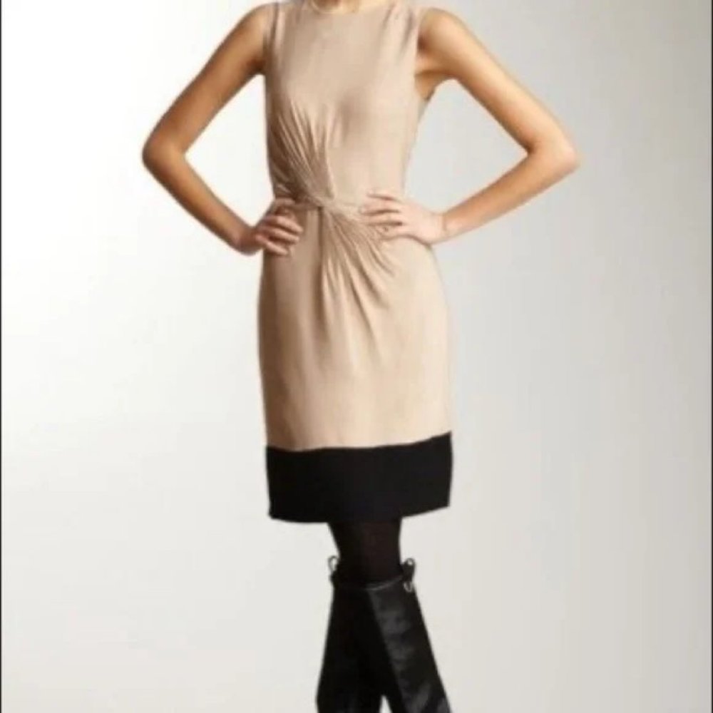 Diane Von Furstenberg Kayley Silk Dress.  SZ 2 - Picture 4 of 5